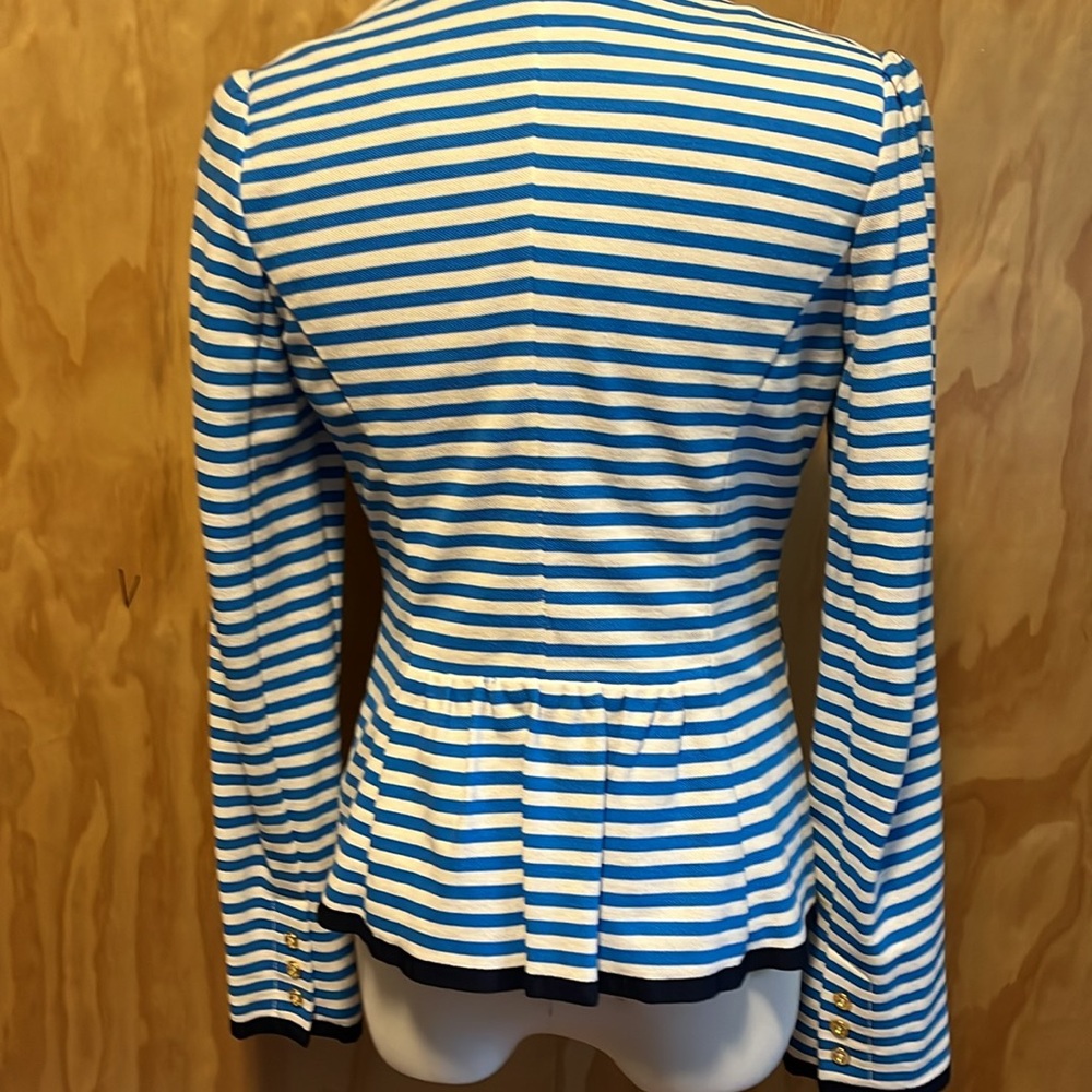 NWOT Lilly Pulitzer Malibu Blazer with Navy Trim. - Picture 4 of 6